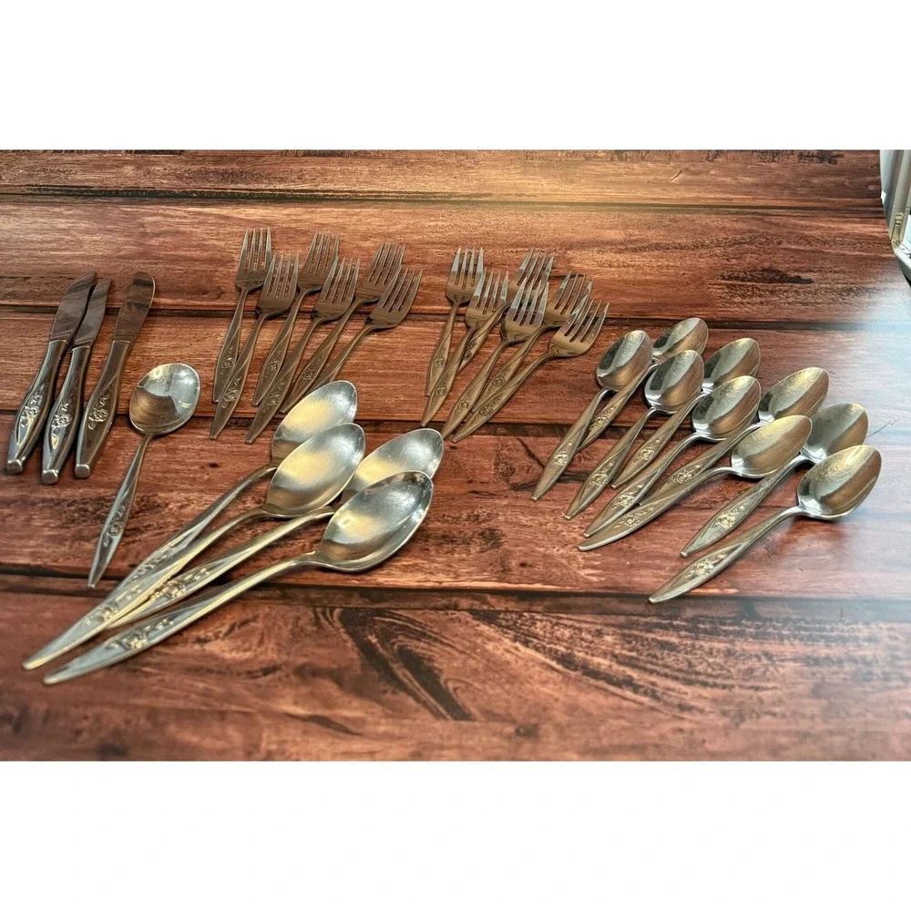 Oneida Oneidacraft Deluxe Stainless Teaspoons Lasting Rose Flatware Set Of 29